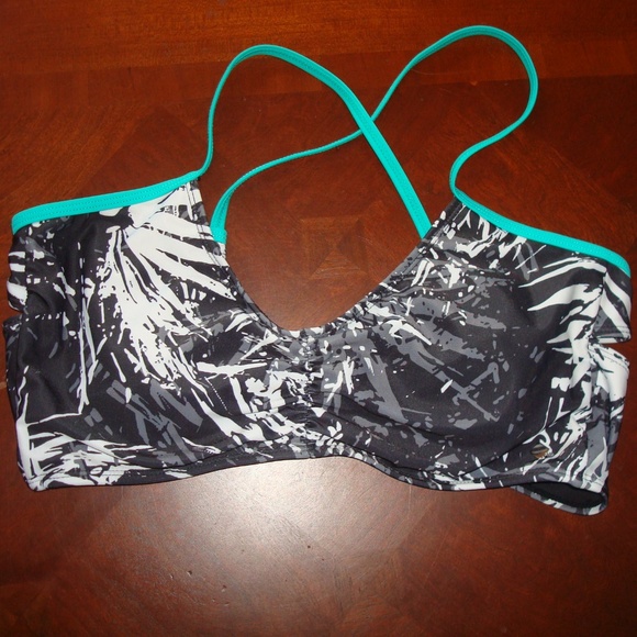 Fabletics Other - Fabletics Swim Top - XS- Black and White - NWOT